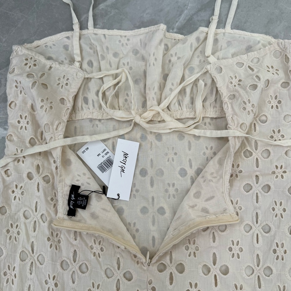 Women’s Nasty Gal Broderie Strappy Frill Hem Eyelet Mini Dress Tie Back Size 12 - Picture 12 of 16